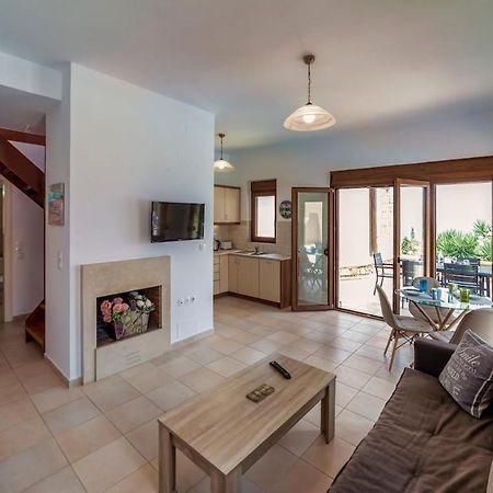 Karena Seaview Villa Gerani Chanion エクステリア 写真