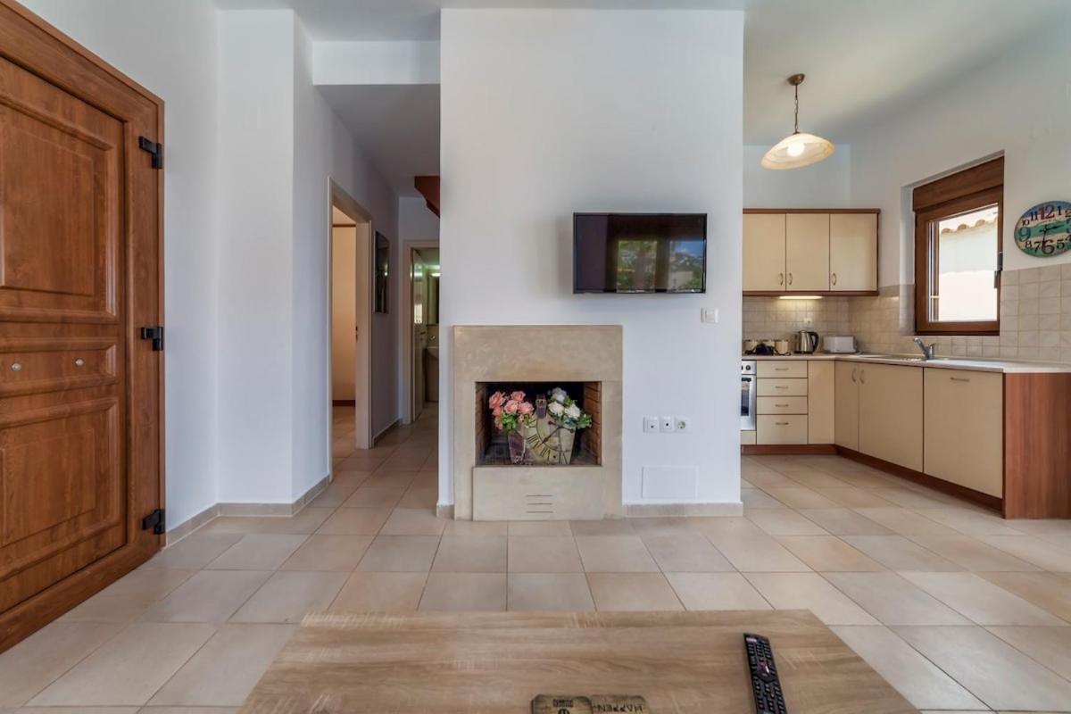 Karena Seaview Villa Gerani Chanion エクステリア 写真