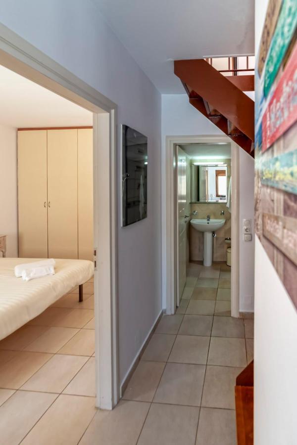 Karena Seaview Villa Gerani Chanion エクステリア 写真